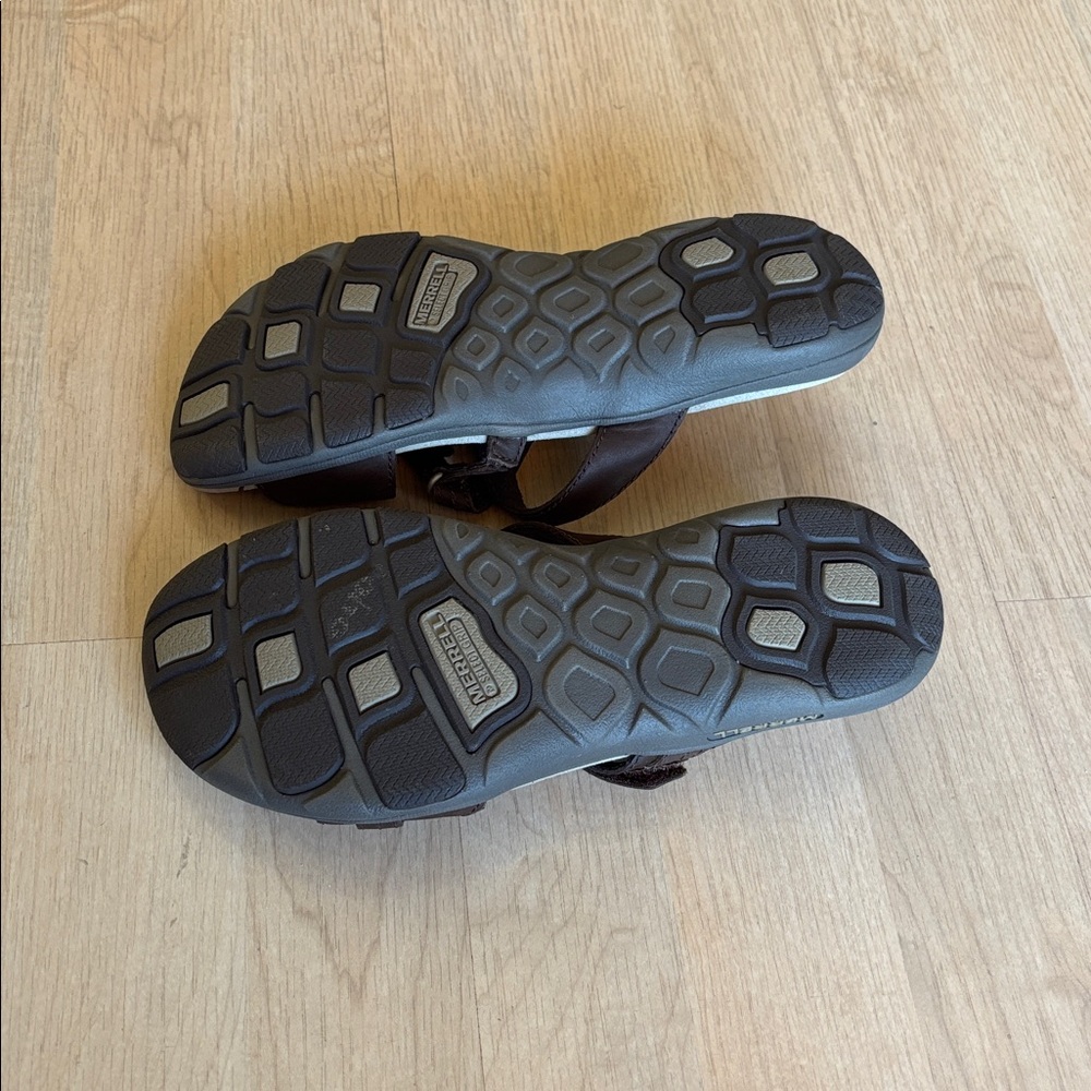 Merrell Women’s Bracken  Dark Brown Strappy Slide Sandals - Picture 5 of 6